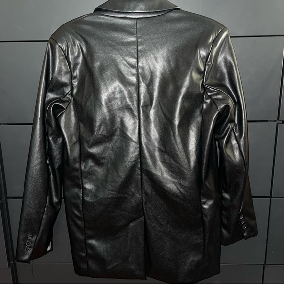 Vigoss | Faux Leather Blazer | Womens - Picture 2 of 3